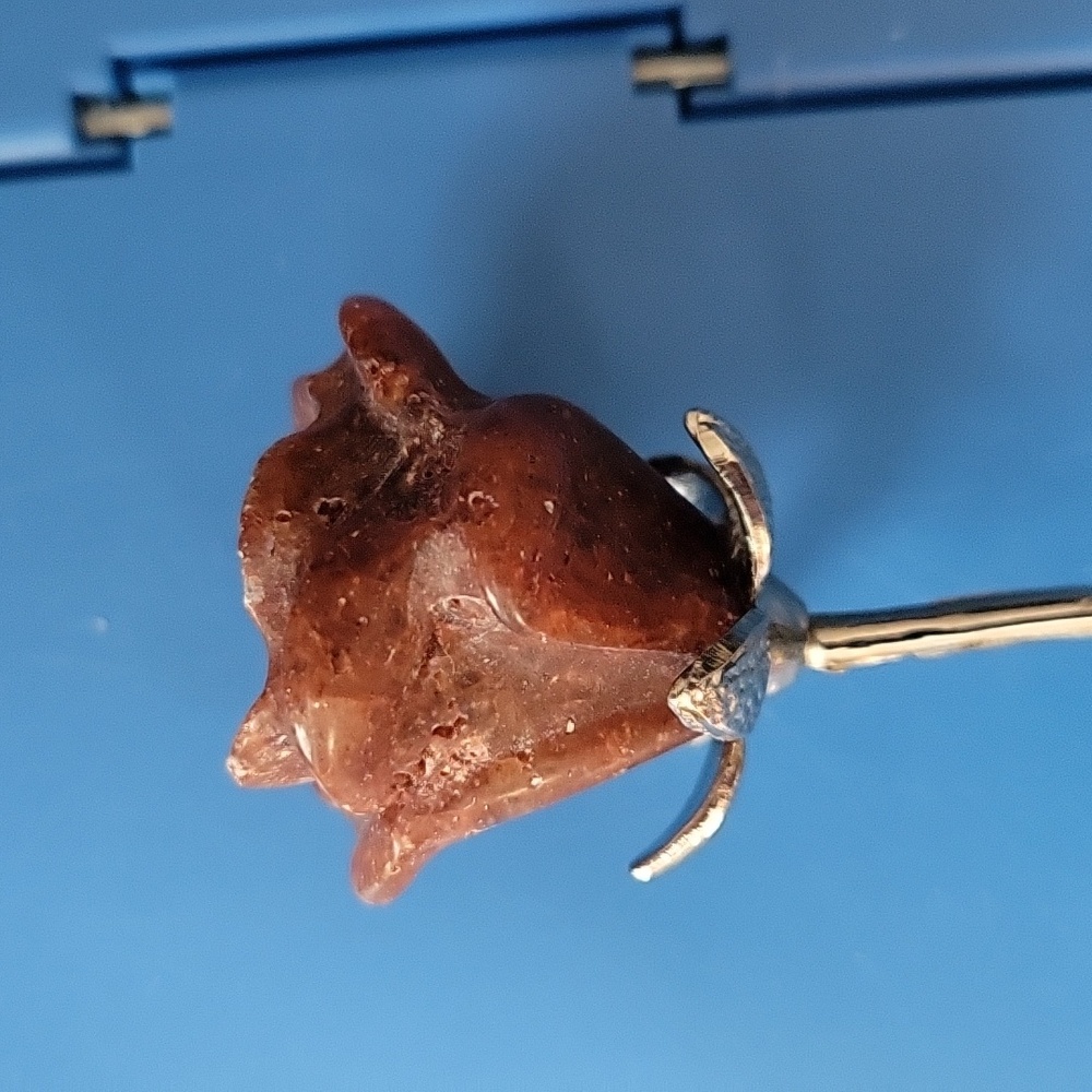 Strawberry Quartz Crystal Rose - Picture 2 of 5